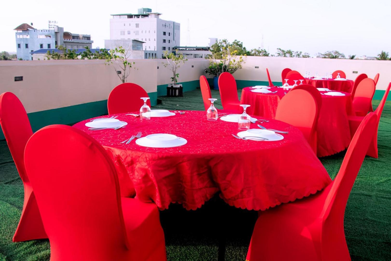 Kanola Luxury Hotel Anuradhapura Exterior foto