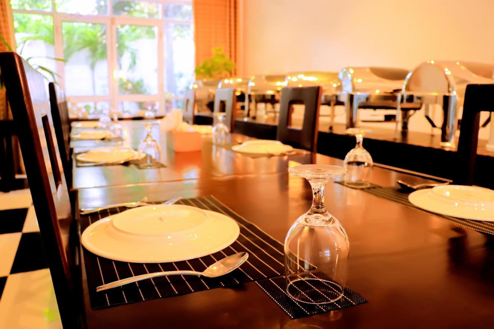 Kanola Luxury Hotel Anuradhapura Exterior foto